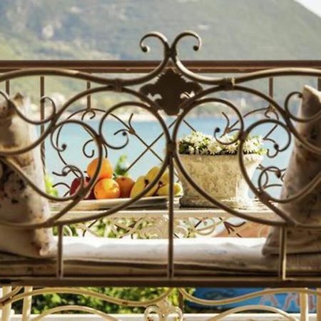 Sea Front Almi Villa วาซีลีกี ภายนอก รูปภาพ